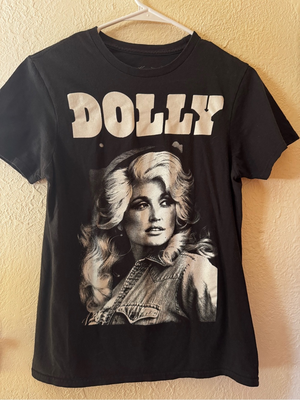 Black Graphic Short-Sleeve Dolly Portrait Tee